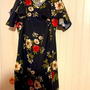 Cold shoulder dress , 1x (16)